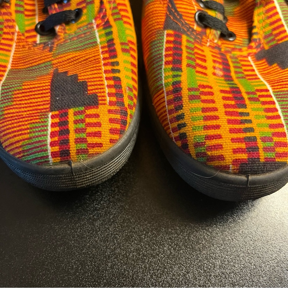 Fun Vintage Sneakers By Basic Edition - image 7